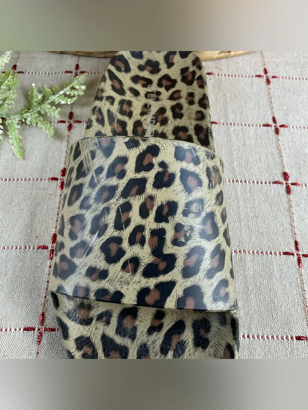Steve Madden Sofi Leopard Print Slides Women’s Sz 6 PreLoved Sandals Pool Slides - Picture 7 of 8